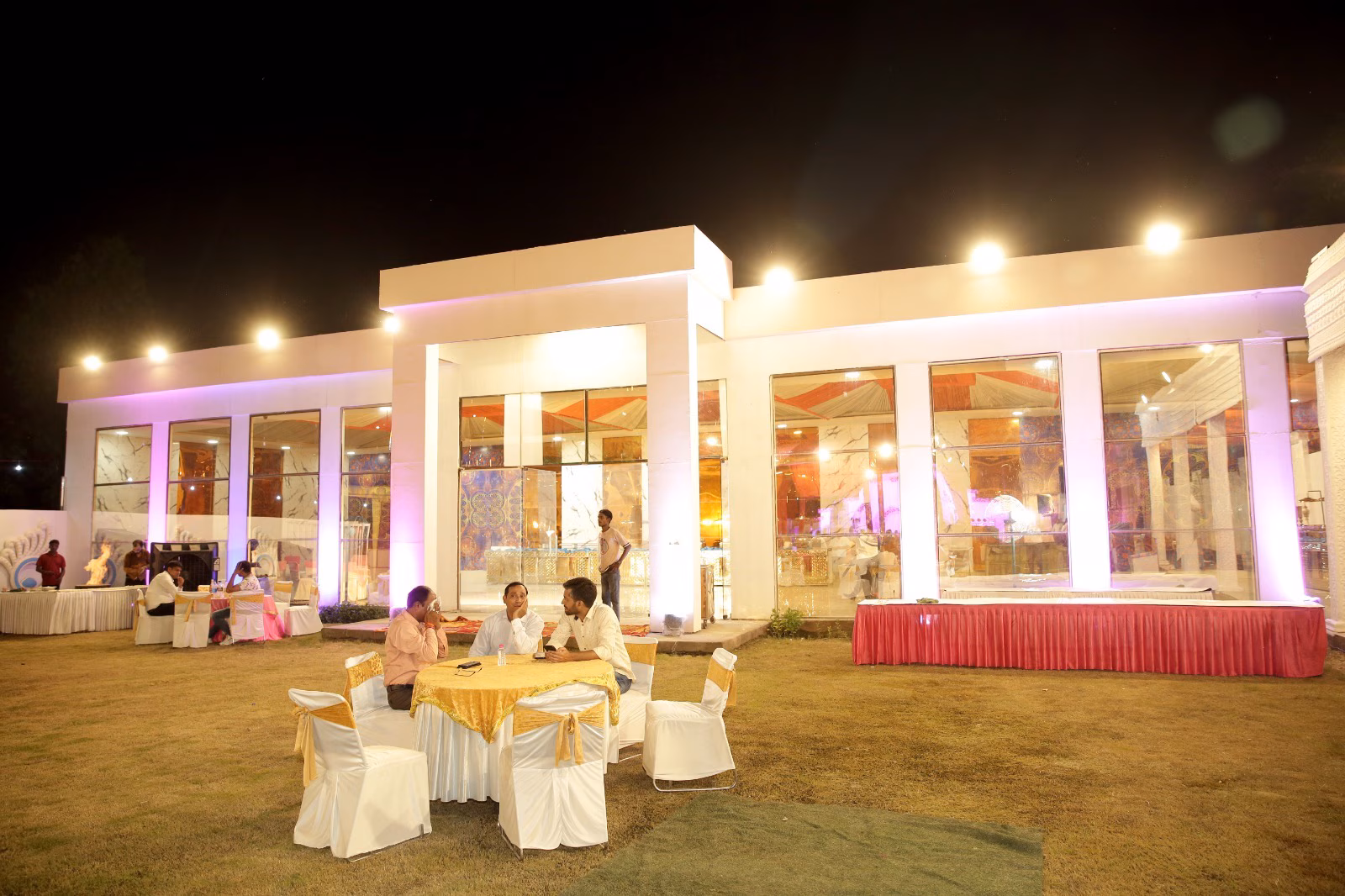 Banquet hall